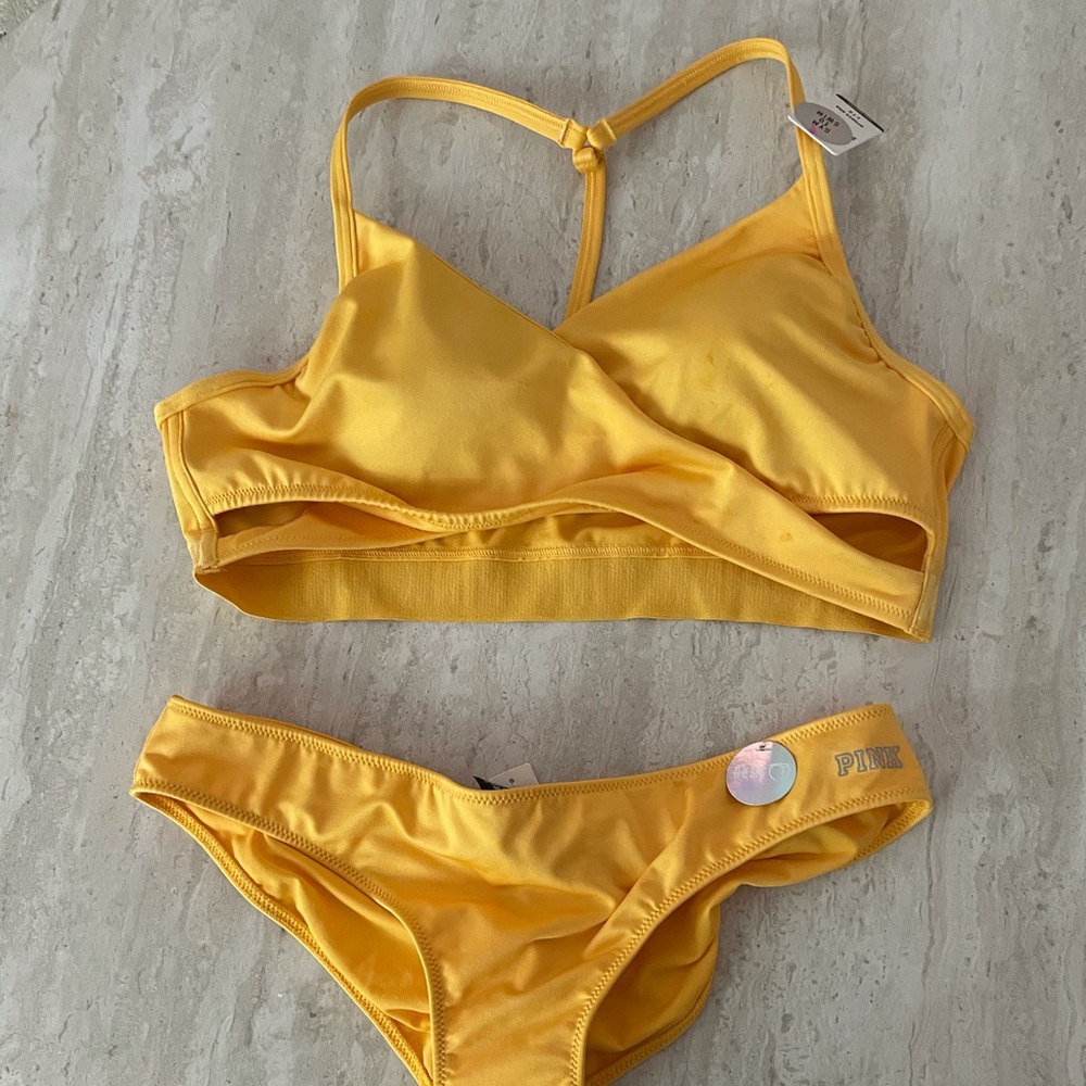 Victoria Secret Gym to Swim